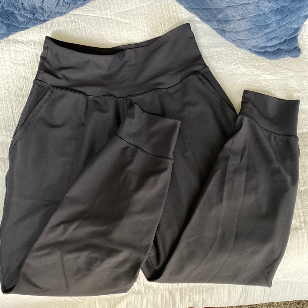 Old Navy Active Women's Black High-Rise Jogger